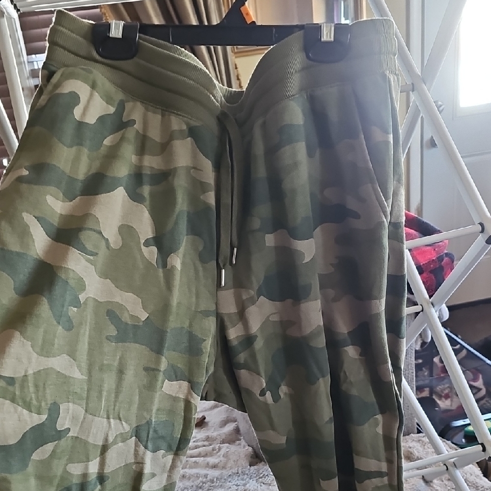 Old Navy Green Camouflage Joggers